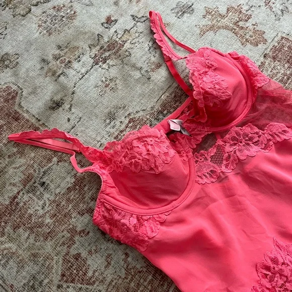 Victoria's Secret Pink Lace Babydoll - Picture 5 of 5